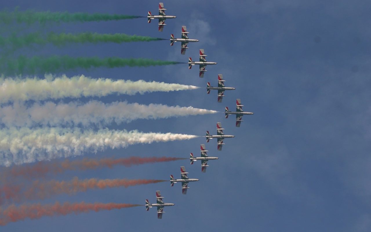 Frecce tricolori in cielo