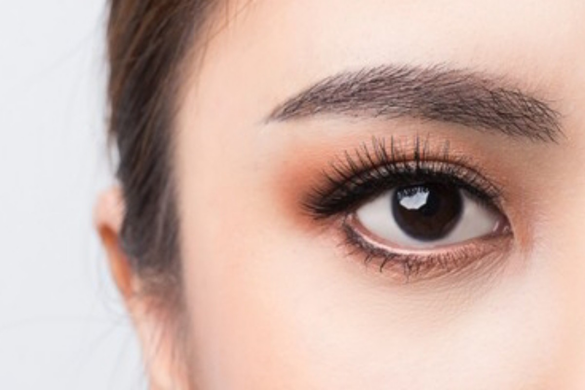 Ciglia lunghe e naturali, ecco come averle