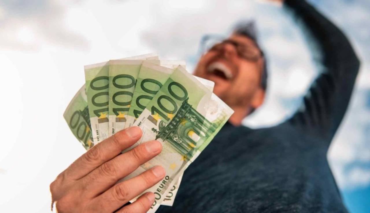 Puoi avere fino a 100.000 euro di stipendio (Depositphotos)