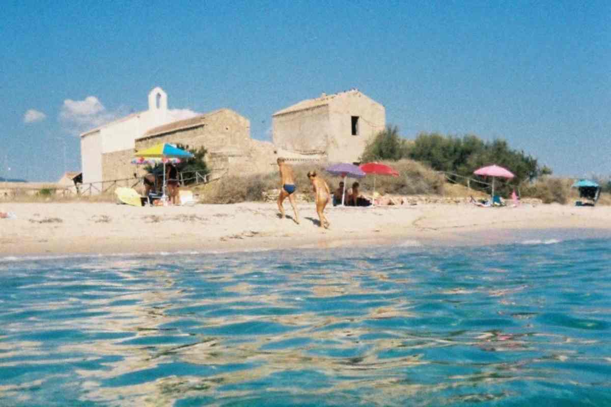Spiagge Sardegna numero chiuso